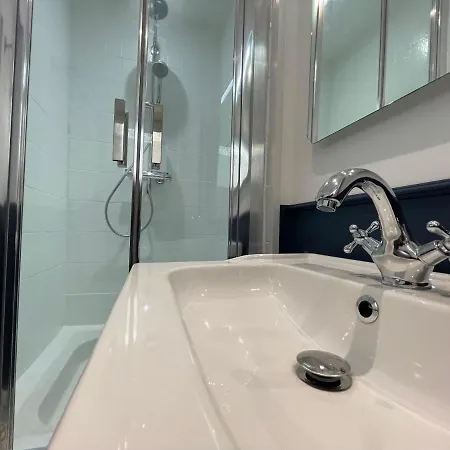 Malouin - Leopold Apartamento